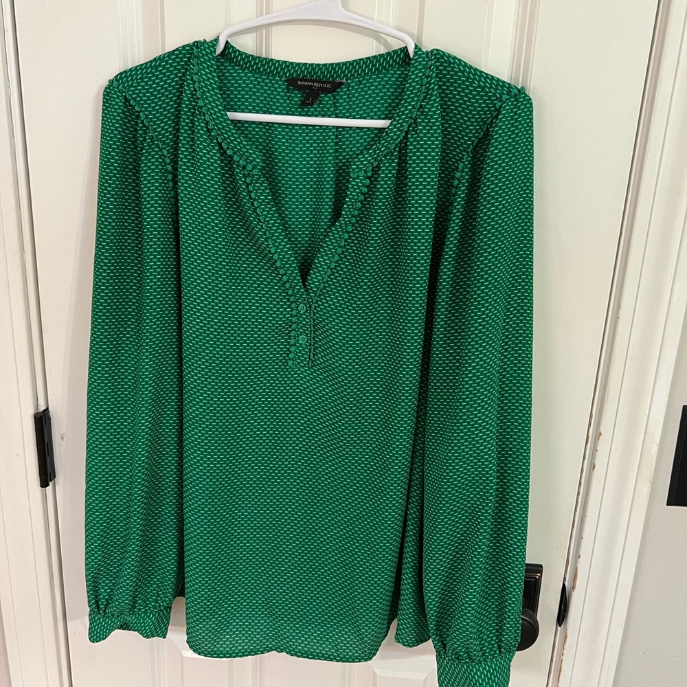Banana Republic Emerald Patterned Blouse